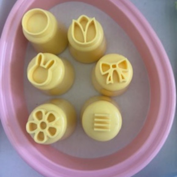 Williams Sonoma - Easter Cookie Cutters - Stamp & Style Set - Picture 3 of 8